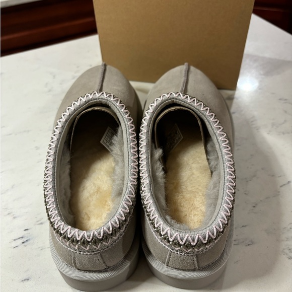 Ugg Tasman Slipper Goat NWT Women Size 6-11 authentic RARE NIB Shoes - Picture 4 of 16